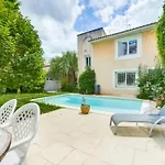 MAGNIFIQUE VILLA À 10 MINUTES À PIED DU CENTRE-VILLE D\'AVIGNON WiFI GRATUIT